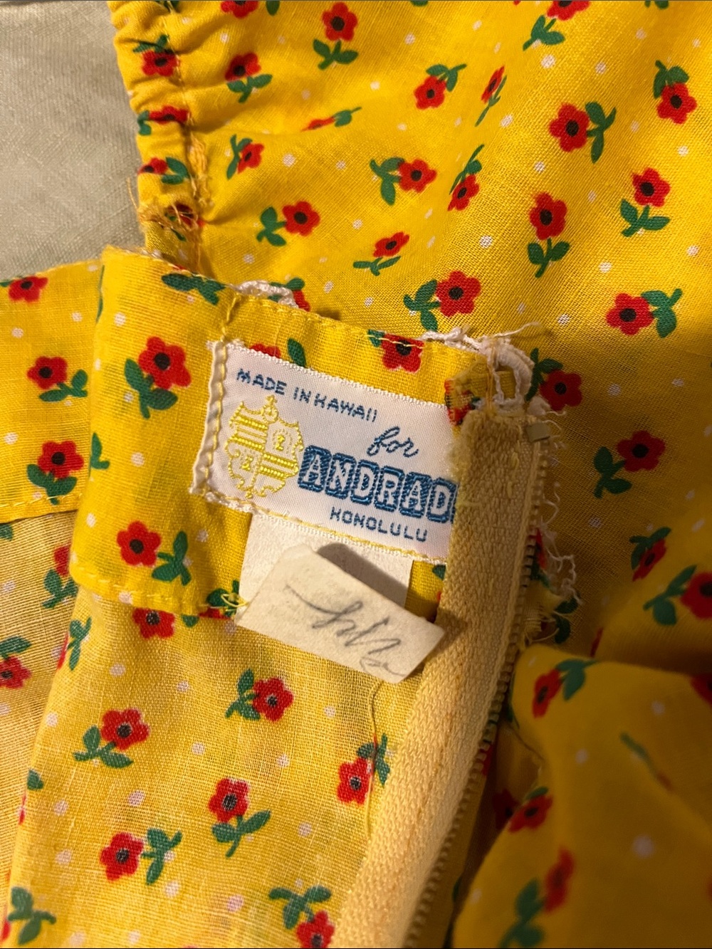 Vintage 60s Hawaiian Floral Maxi Dress with Lace Trim - Andrade made in Hawaii - Picture 4 of 4